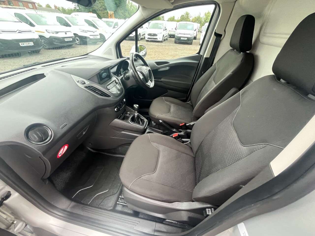 2022 FORD TRANSIT COURIER 2022 FORD TRANSIT COURIER