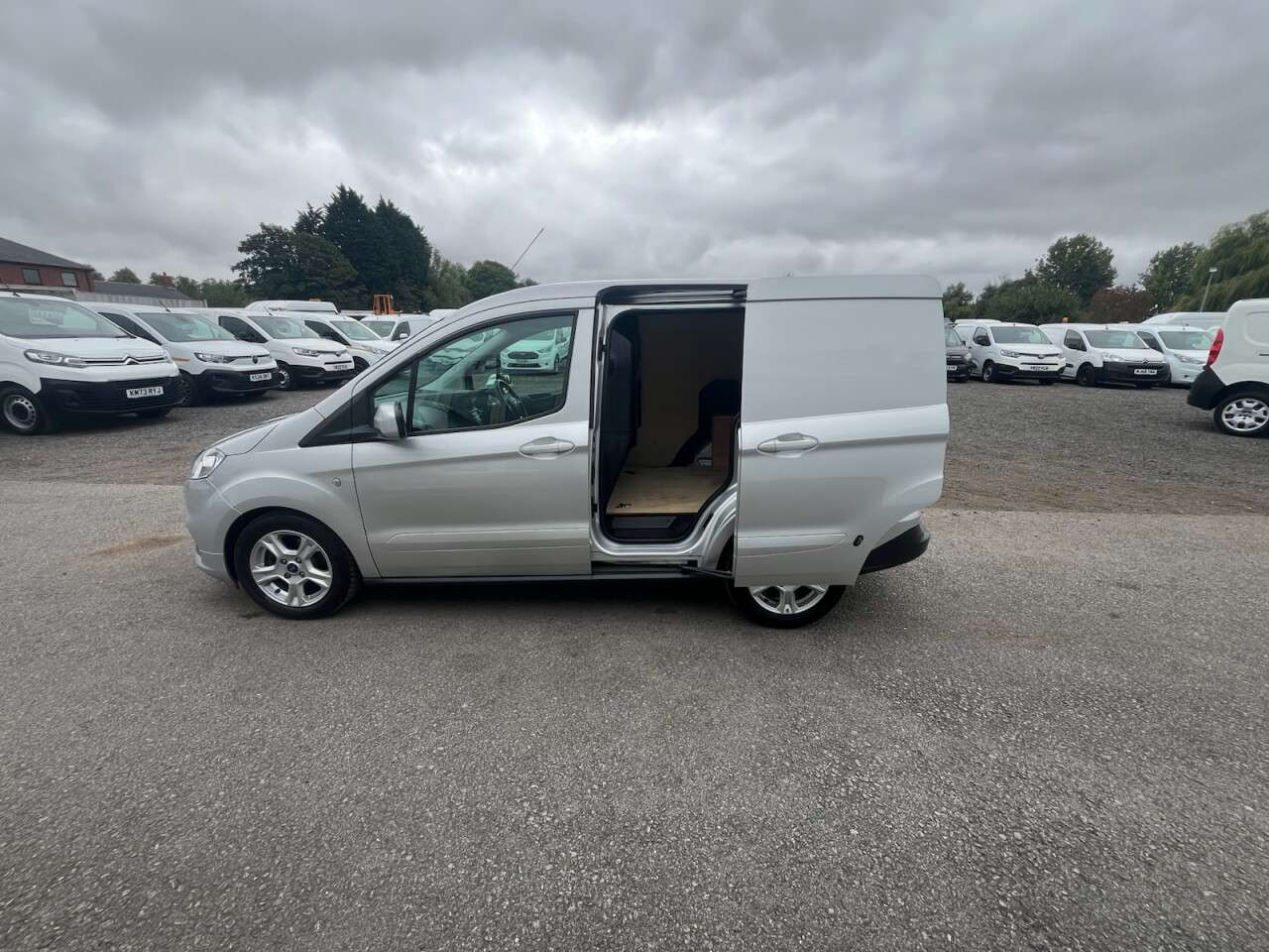 2022 FORD TRANSIT COURIER 2022 FORD TRANSIT COURIER
