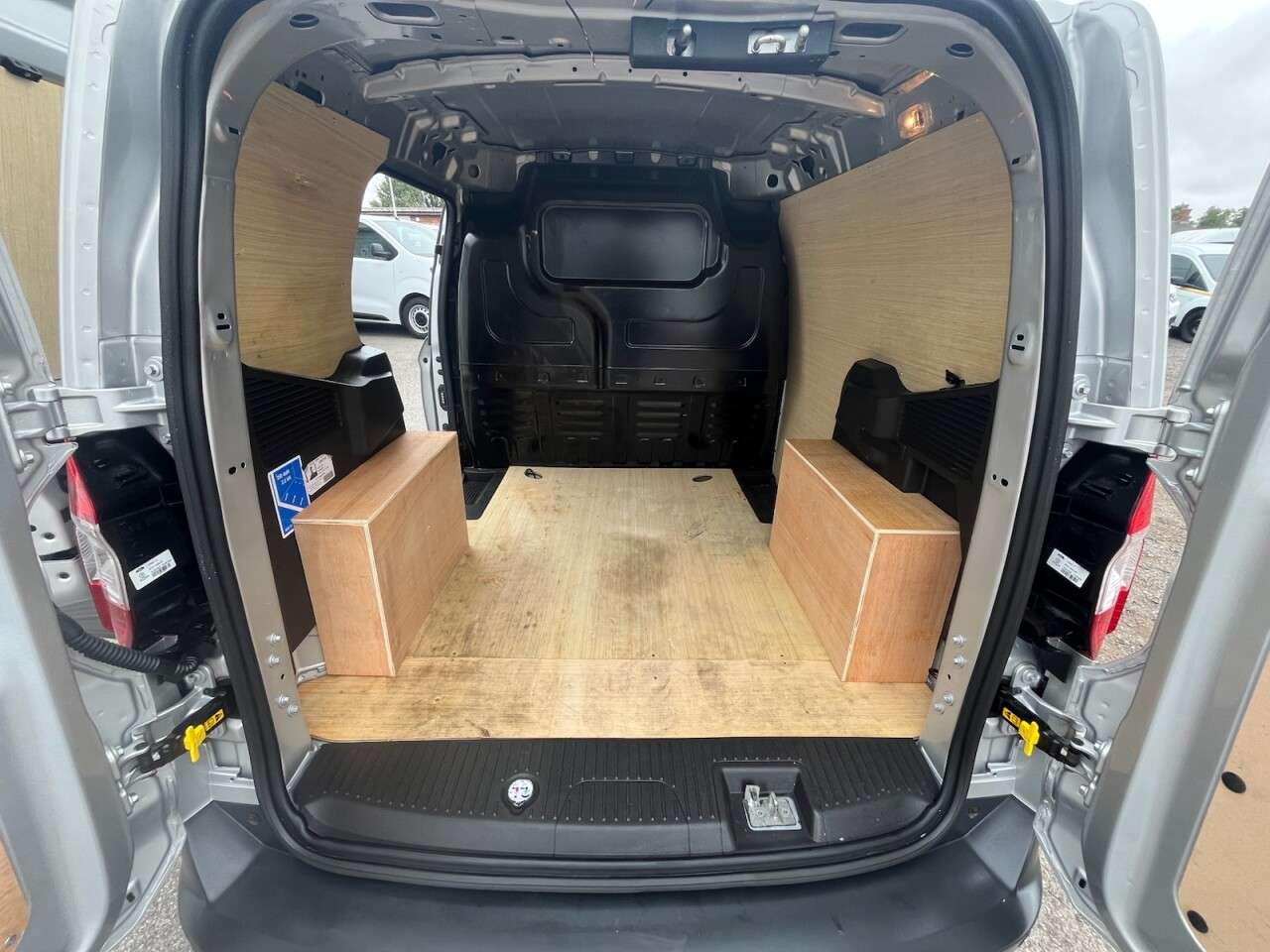 2022 FORD TRANSIT COURIER 2022 FORD TRANSIT COURIER