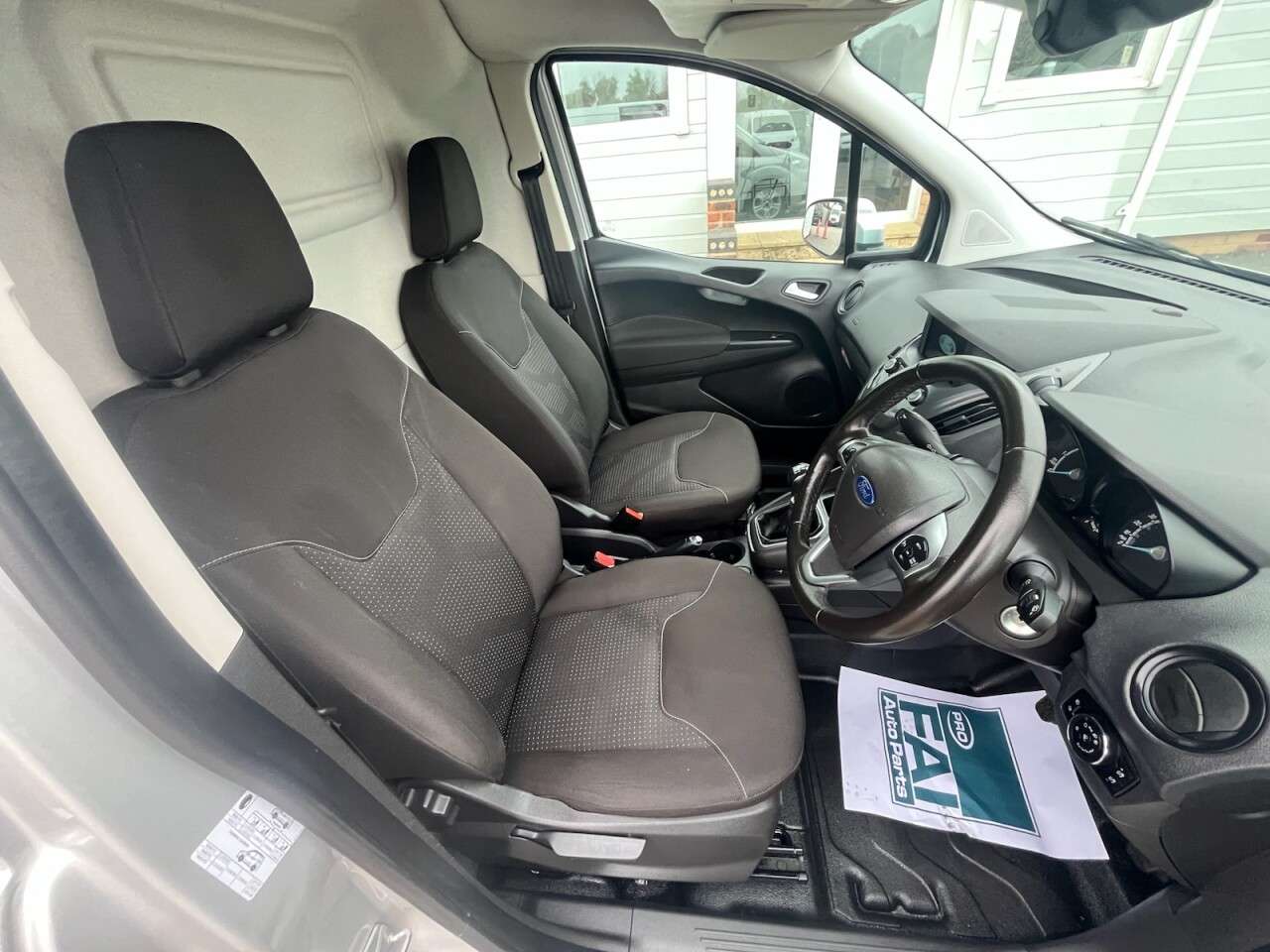 2022 FORD TRANSIT COURIER 2022 FORD TRANSIT COURIER