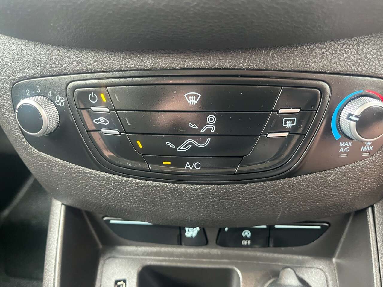 2022 FORD TRANSIT COURIER 2022 FORD TRANSIT COURIER