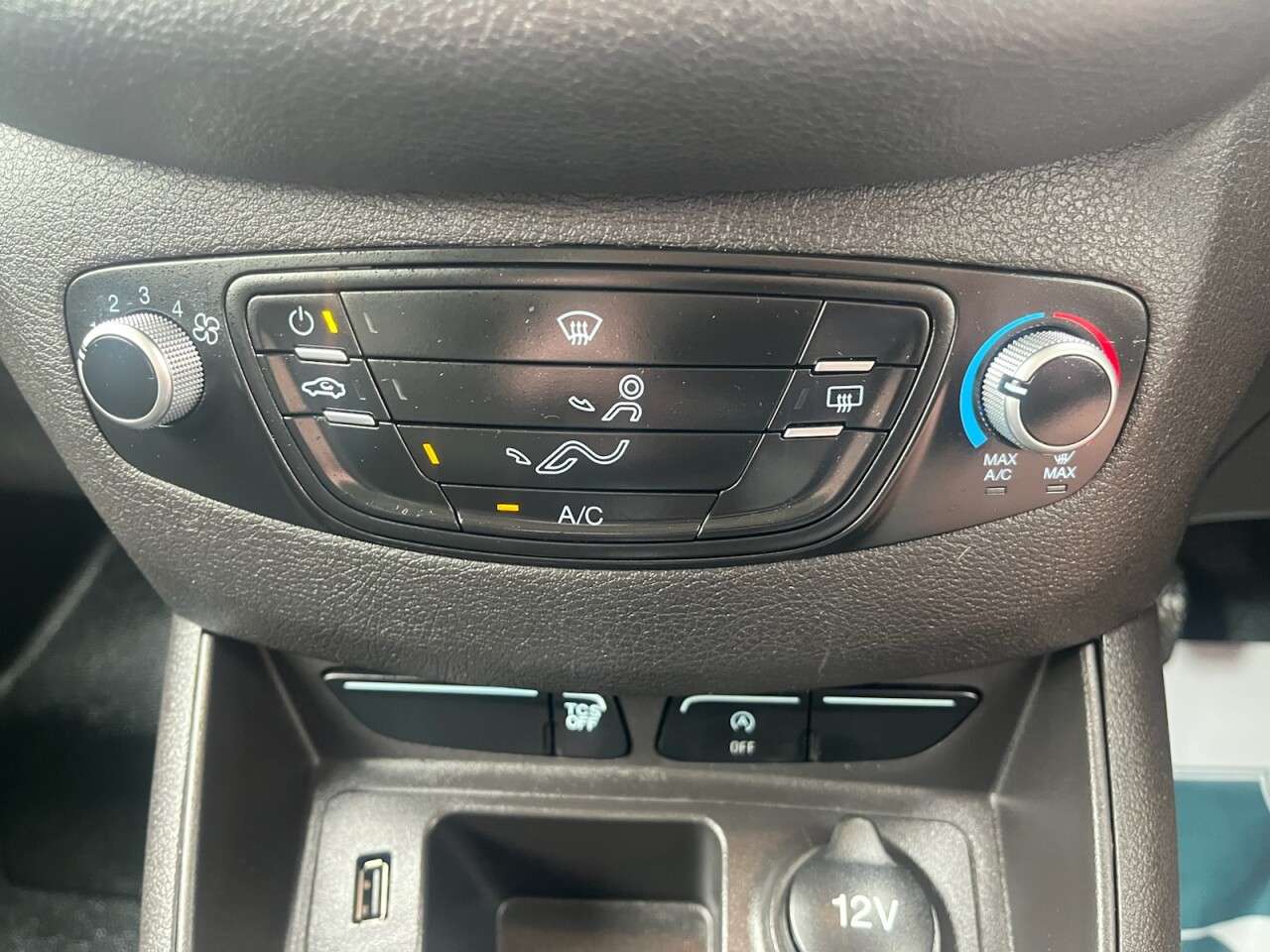 2022 FORD TRANSIT COURIER 2022 FORD TRANSIT COURIER