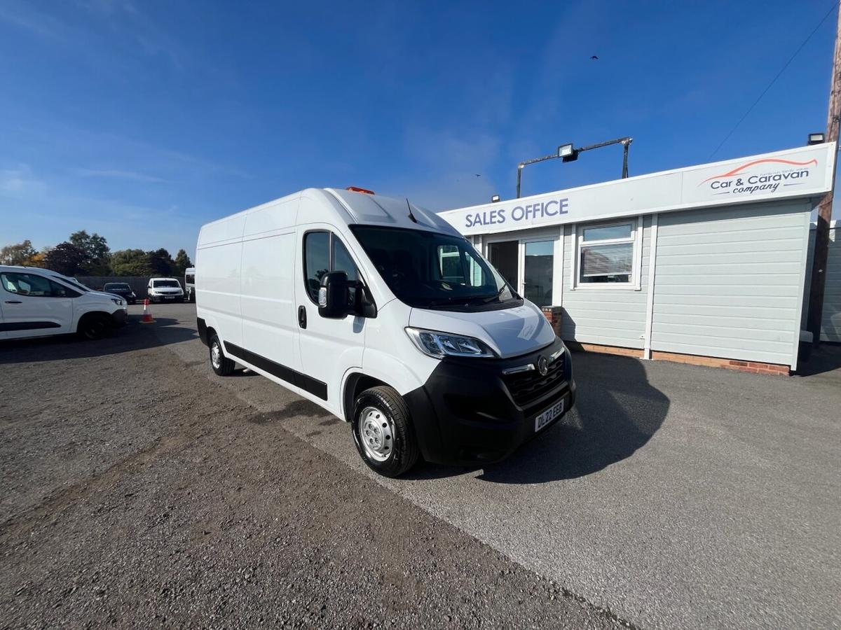 Check out this Vauxhall Movano 2022 Diesel Manual