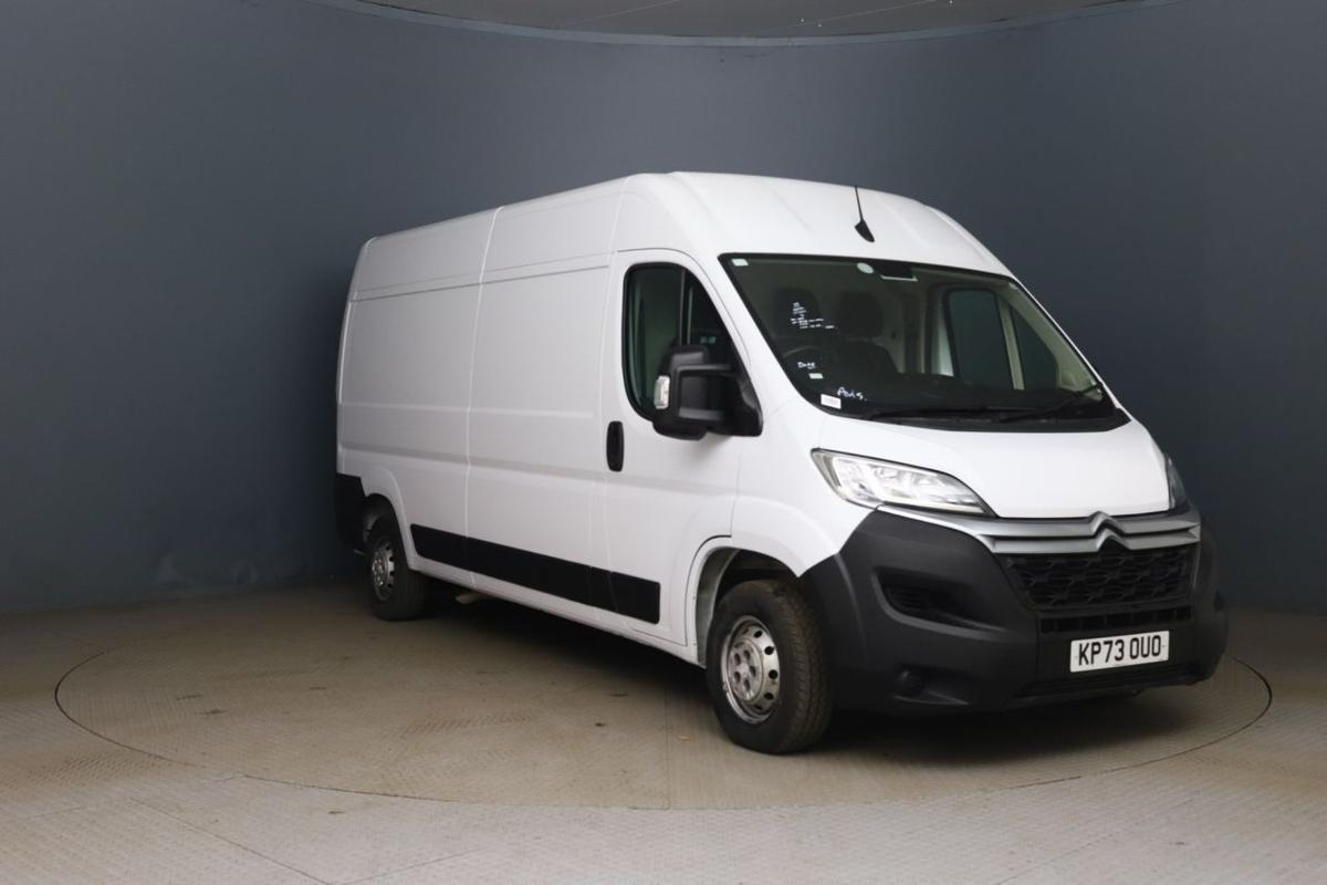 Check out this Citroen Relay 2023 Diesel Manual