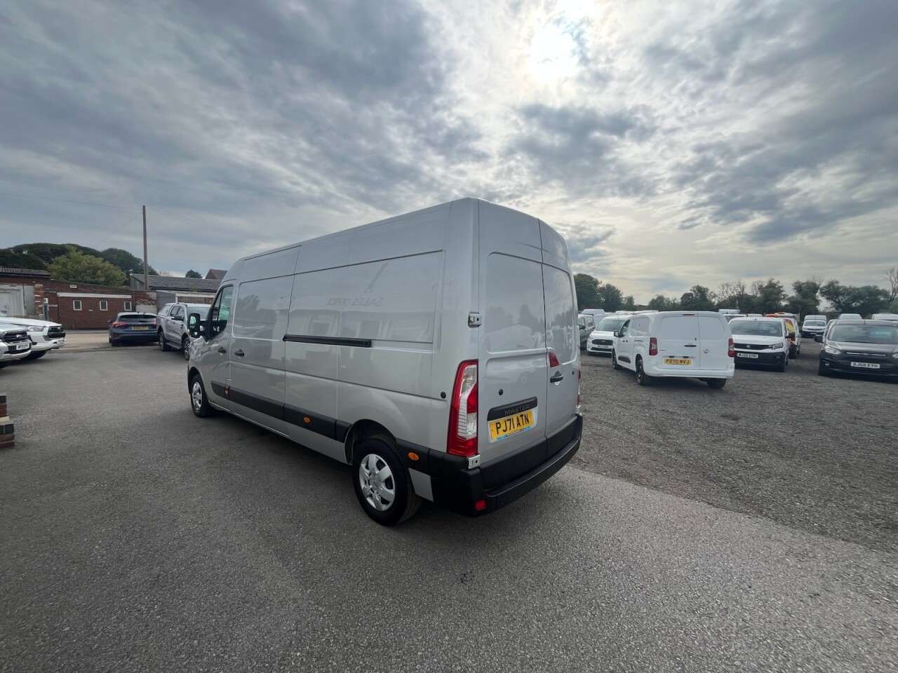 2021 RENAULT MASTER 2021 RENAULT MASTER