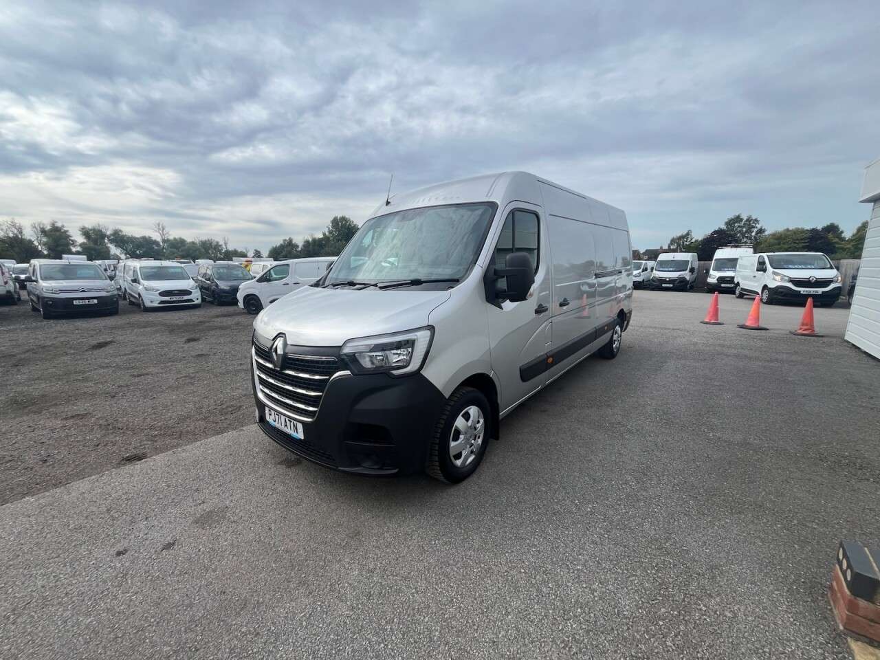 2021 RENAULT MASTER 2021 RENAULT MASTER