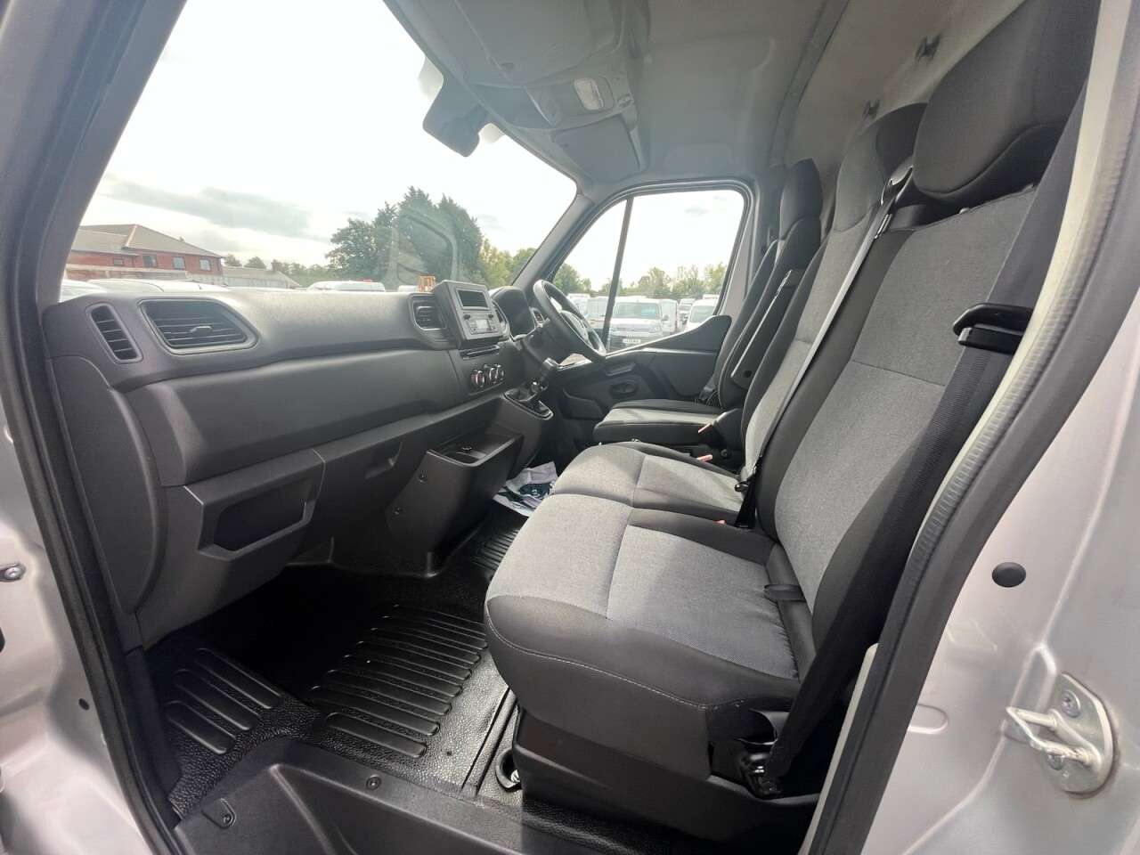 2021 RENAULT MASTER 2021 RENAULT MASTER