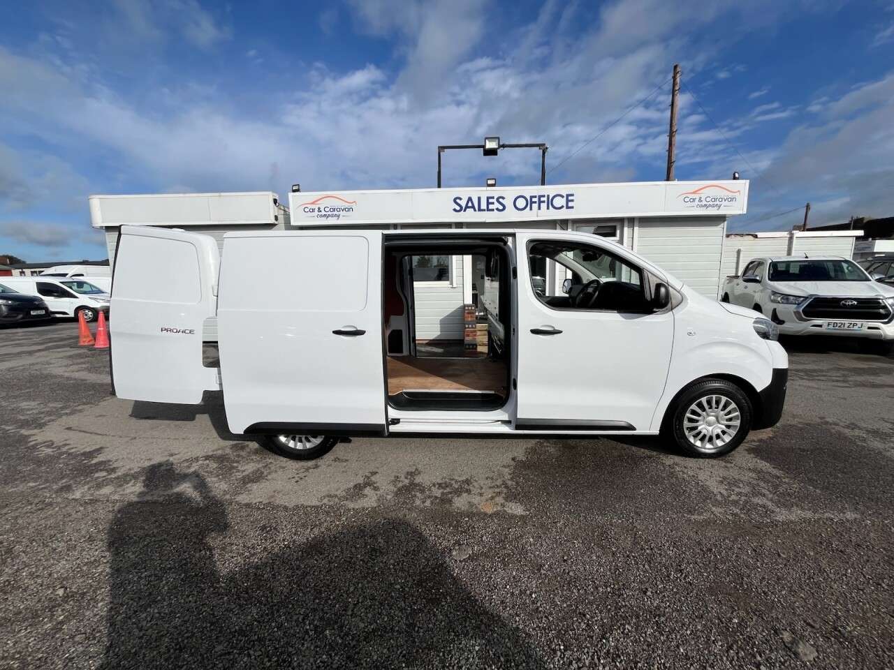 2022 TOYOTA PROACE 2022 TOYOTA PROACE