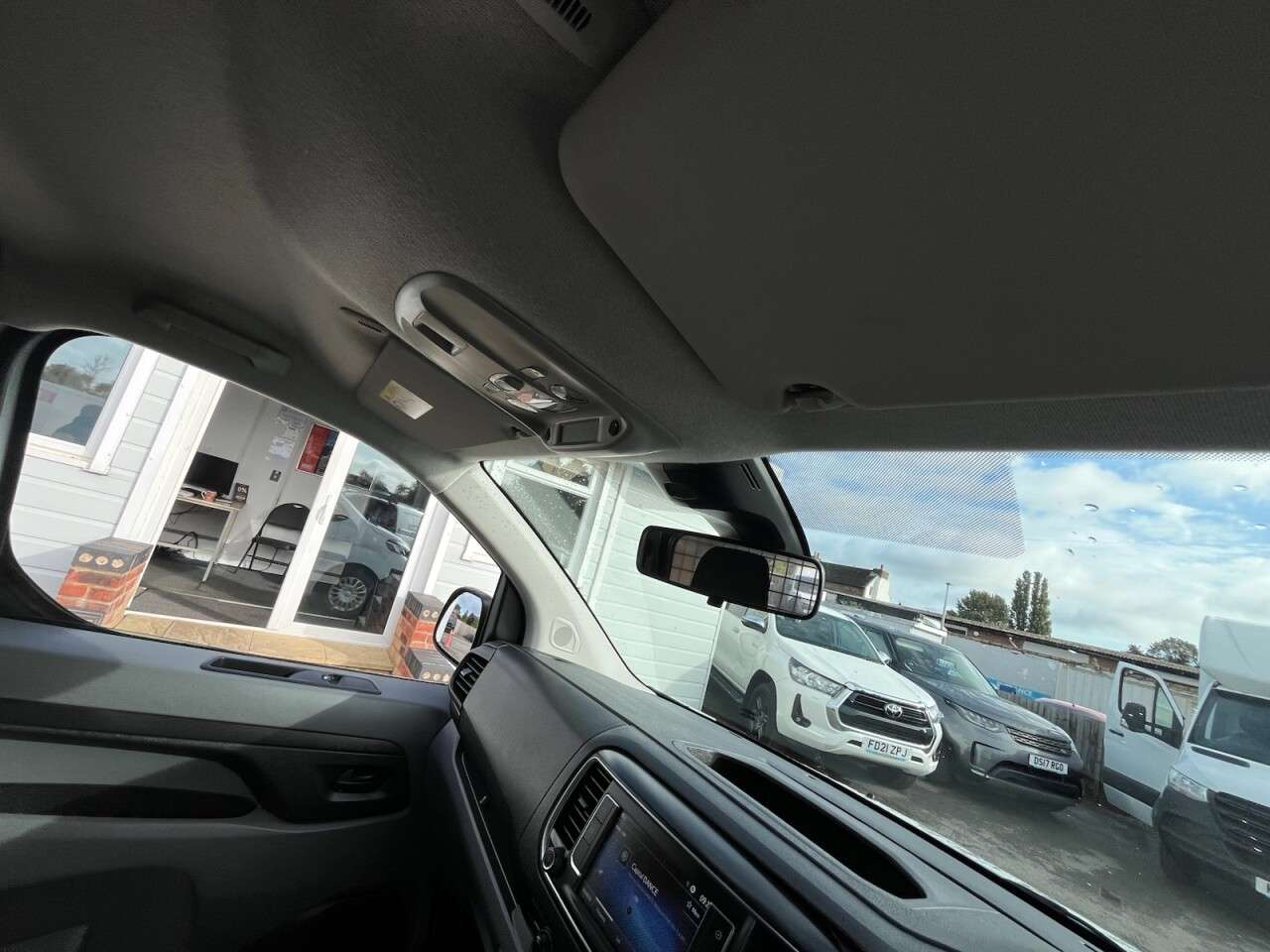 2022 TOYOTA PROACE 2022 TOYOTA PROACE