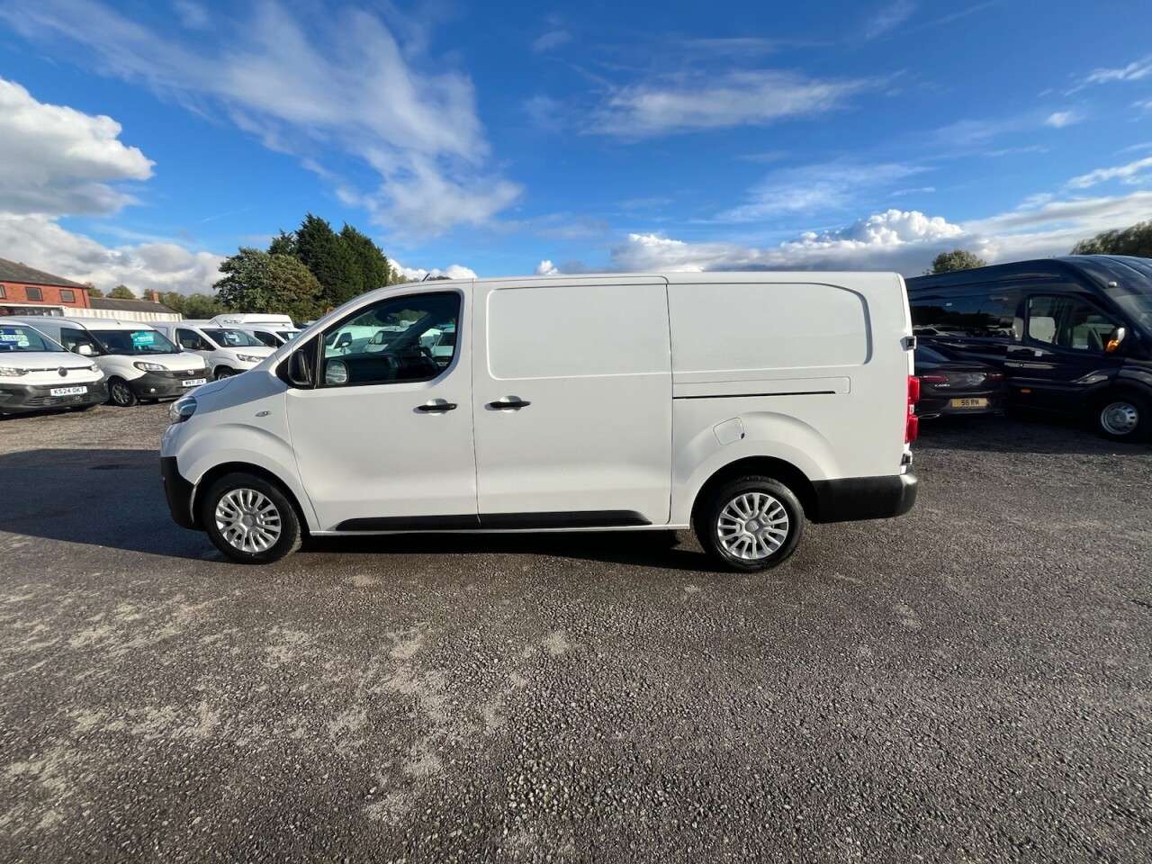 2022 TOYOTA PROACE 2022 TOYOTA PROACE