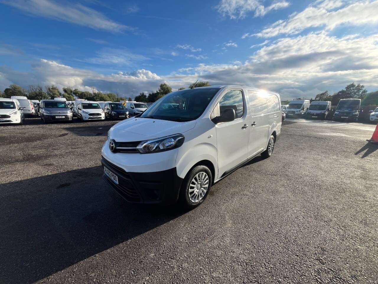 2022 TOYOTA PROACE 2022 TOYOTA PROACE