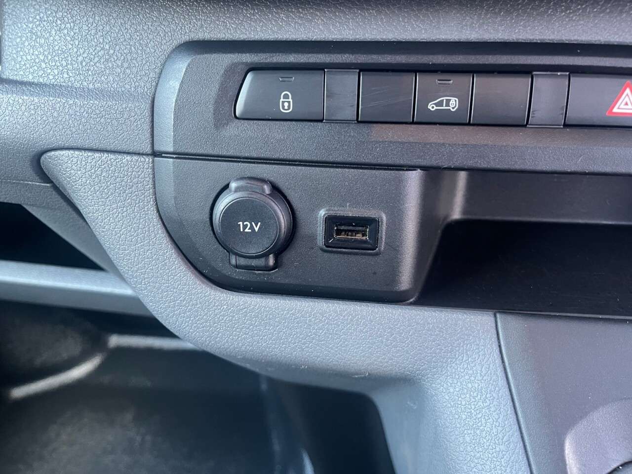 2022 TOYOTA PROACE 2022 TOYOTA PROACE