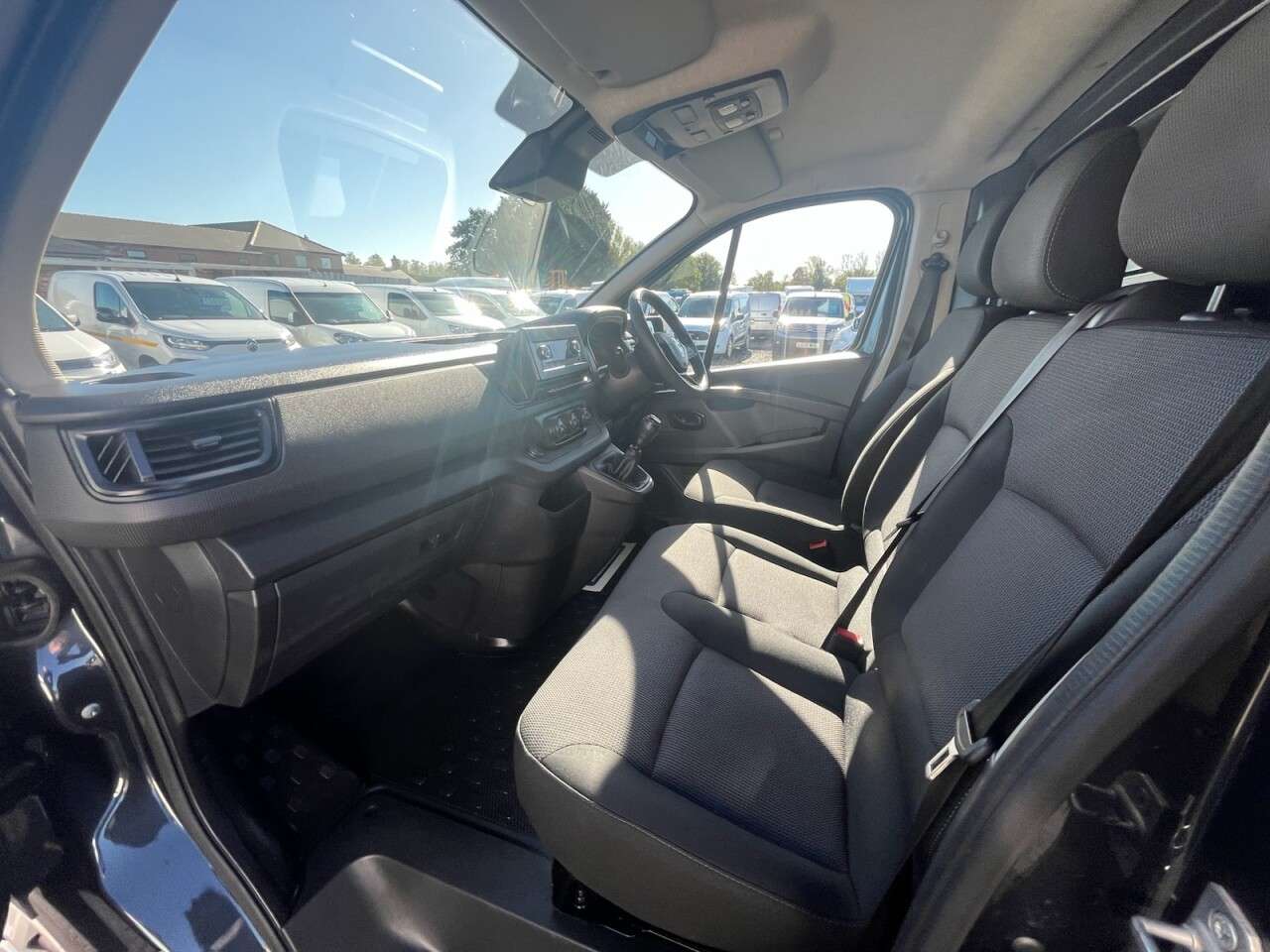 2022 RENAULT TRAFIC 2022 RENAULT TRAFIC