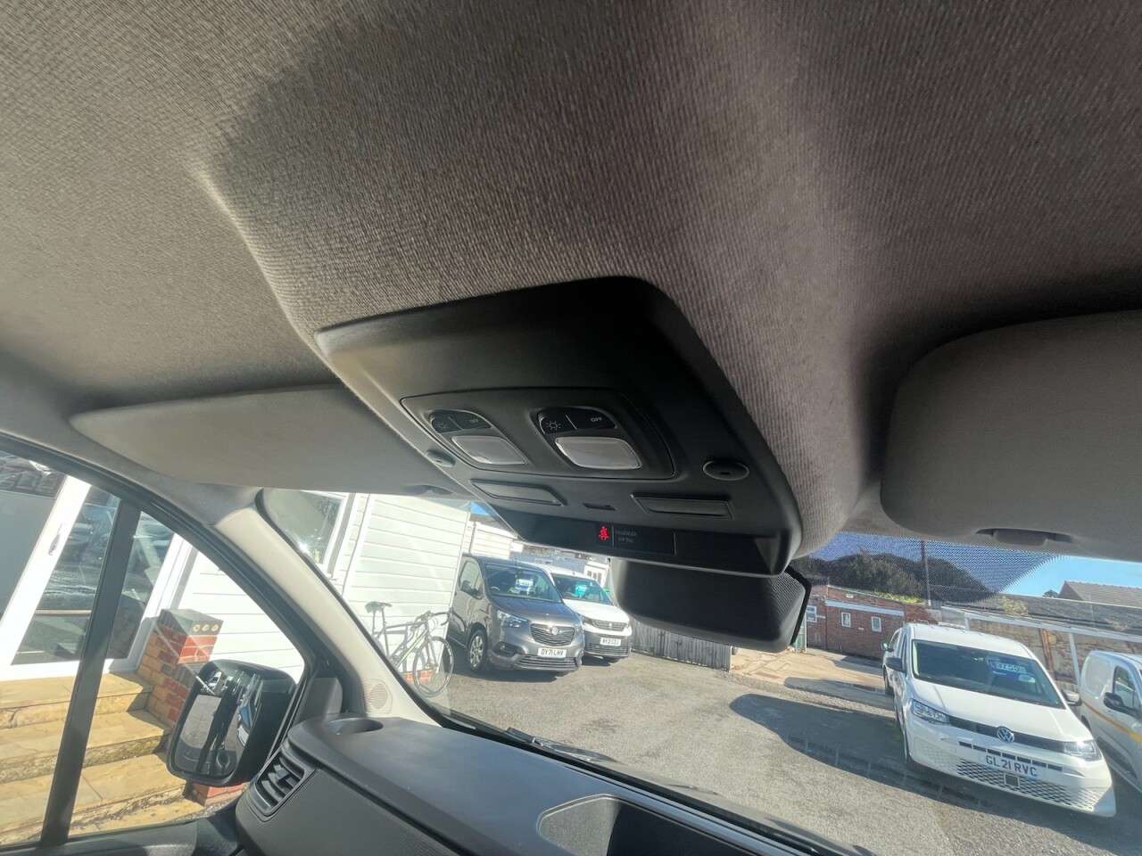 2022 RENAULT TRAFIC 2022 RENAULT TRAFIC