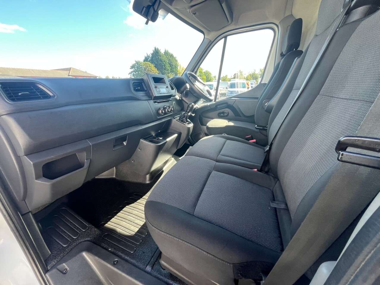 2022 RENAULT MASTER 2022 RENAULT MASTER