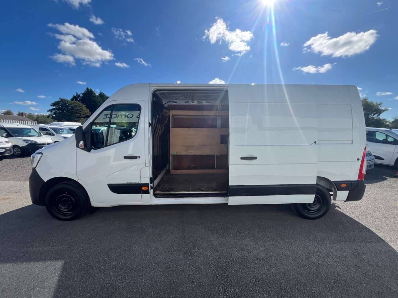 2022 RENAULT MASTER 2022 RENAULT MASTER