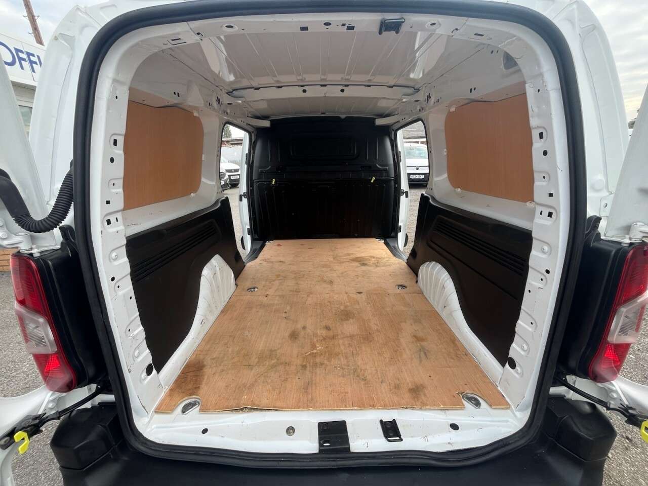 2021 PEUGEOT PARTNER 2021 PEUGEOT PARTNER