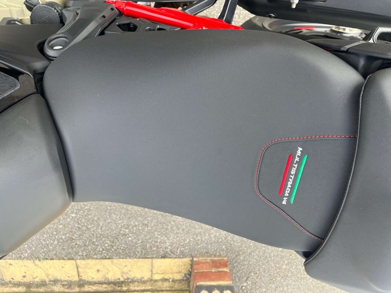 2022 DUCATI MULTISTRADA V4 2022 DUCATI MULTISTRADA V4