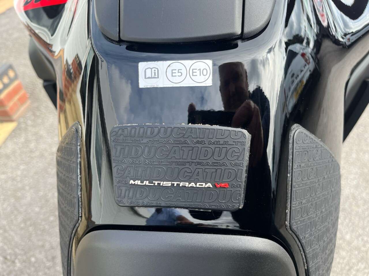 2022 DUCATI MULTISTRADA V4 2022 DUCATI MULTISTRADA V4