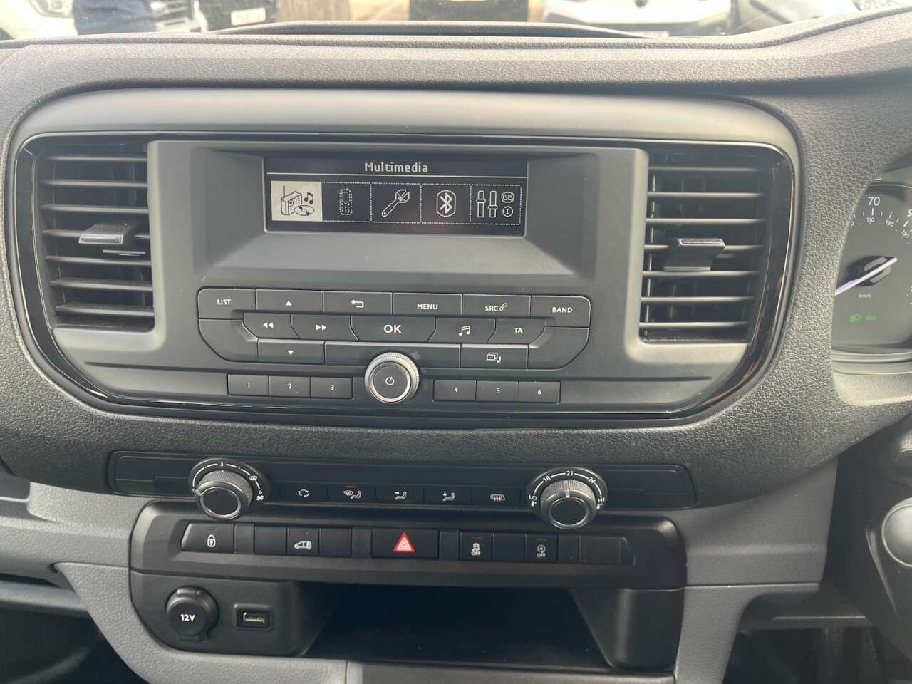 2022 VAUXHALL VIVARO 2022 VAUXHALL VIVARO