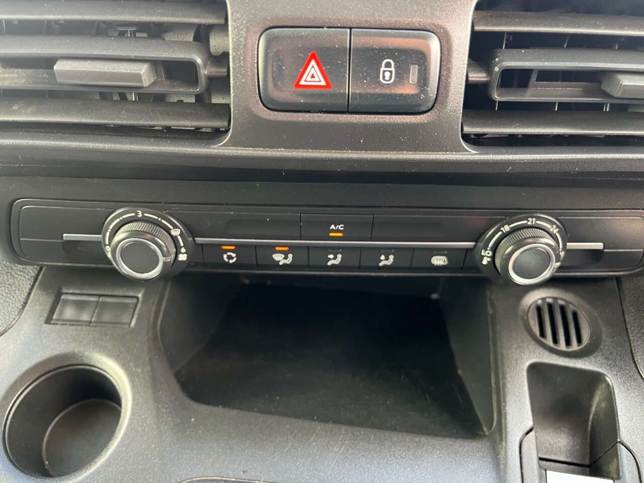 2021 PEUGEOT PARTNER 2021 PEUGEOT PARTNER