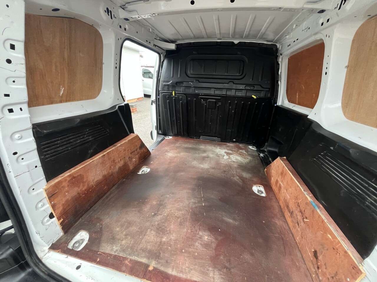 2021 PEUGEOT PARTNER 2021 PEUGEOT PARTNER