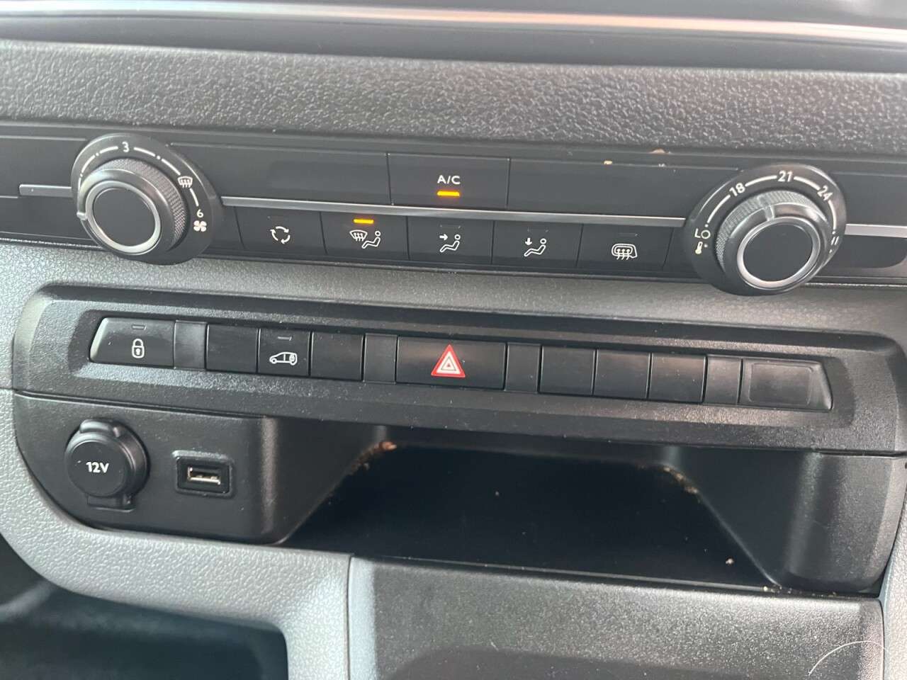 2022 TOYOTA PROACE 2022 TOYOTA PROACE