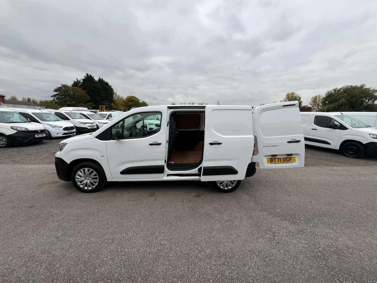 2021 PEUGEOT PARTNER 2021 PEUGEOT PARTNER