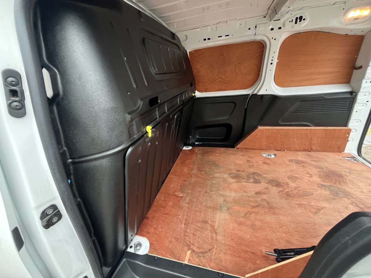 2021 PEUGEOT PARTNER 2021 PEUGEOT PARTNER