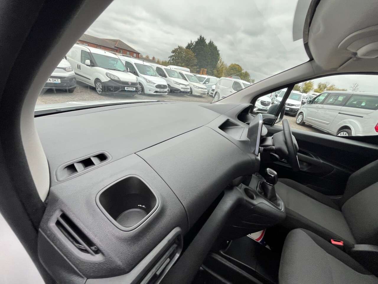 2021 PEUGEOT PARTNER 2021 PEUGEOT PARTNER