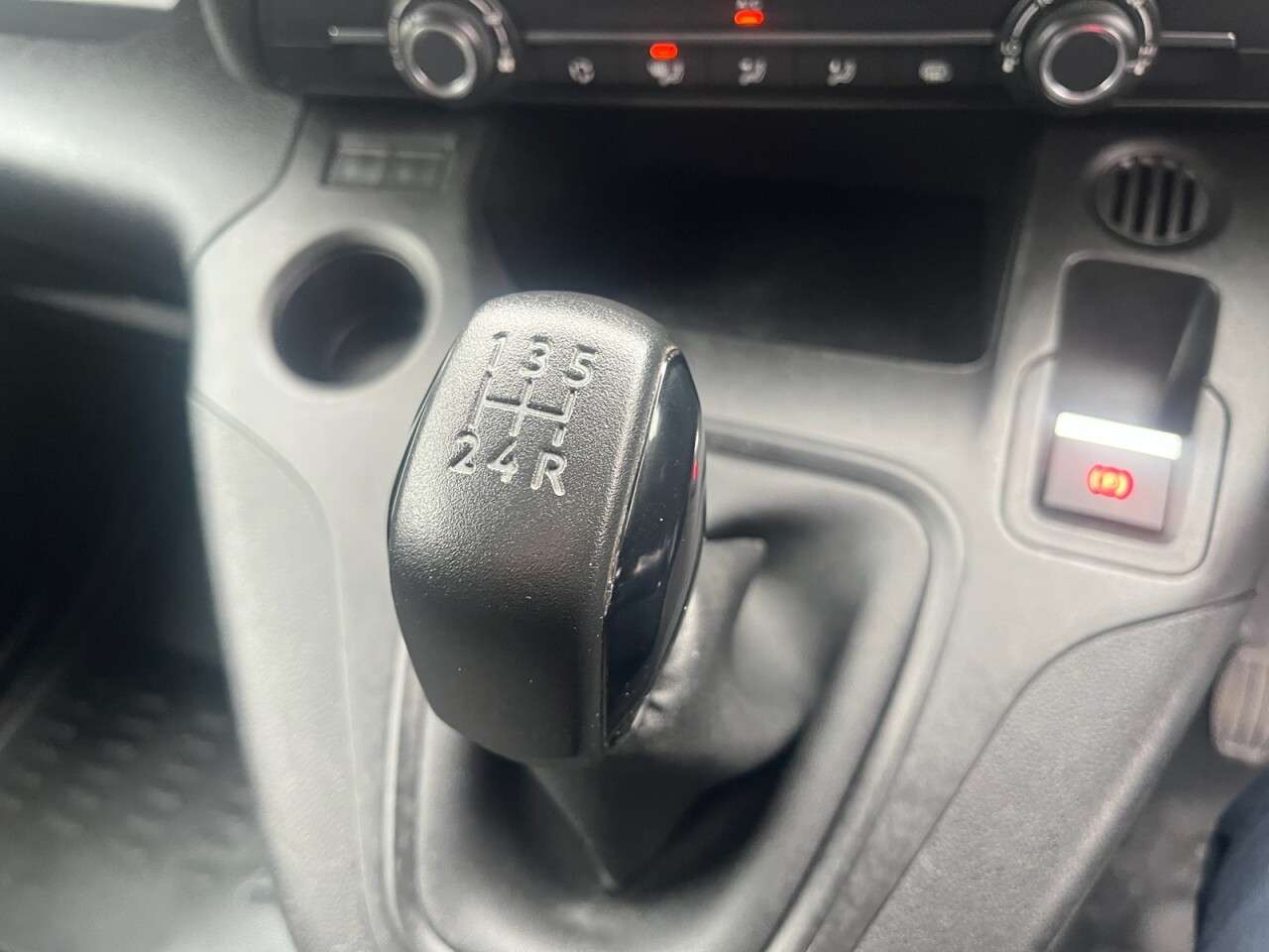 2021 PEUGEOT PARTNER 2021 PEUGEOT PARTNER