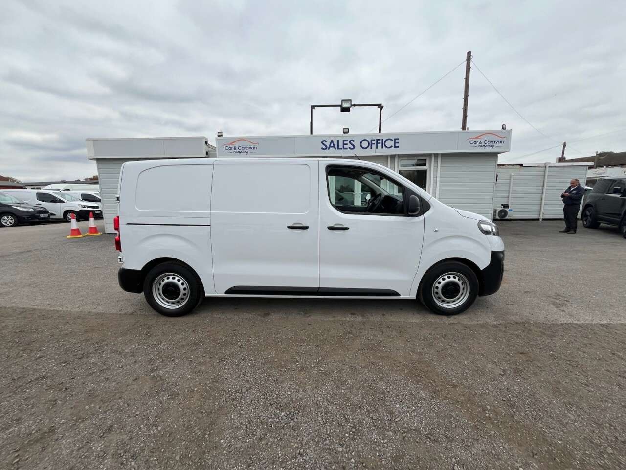 2022 VAUXHALL VIVARO 2022 VAUXHALL VIVARO