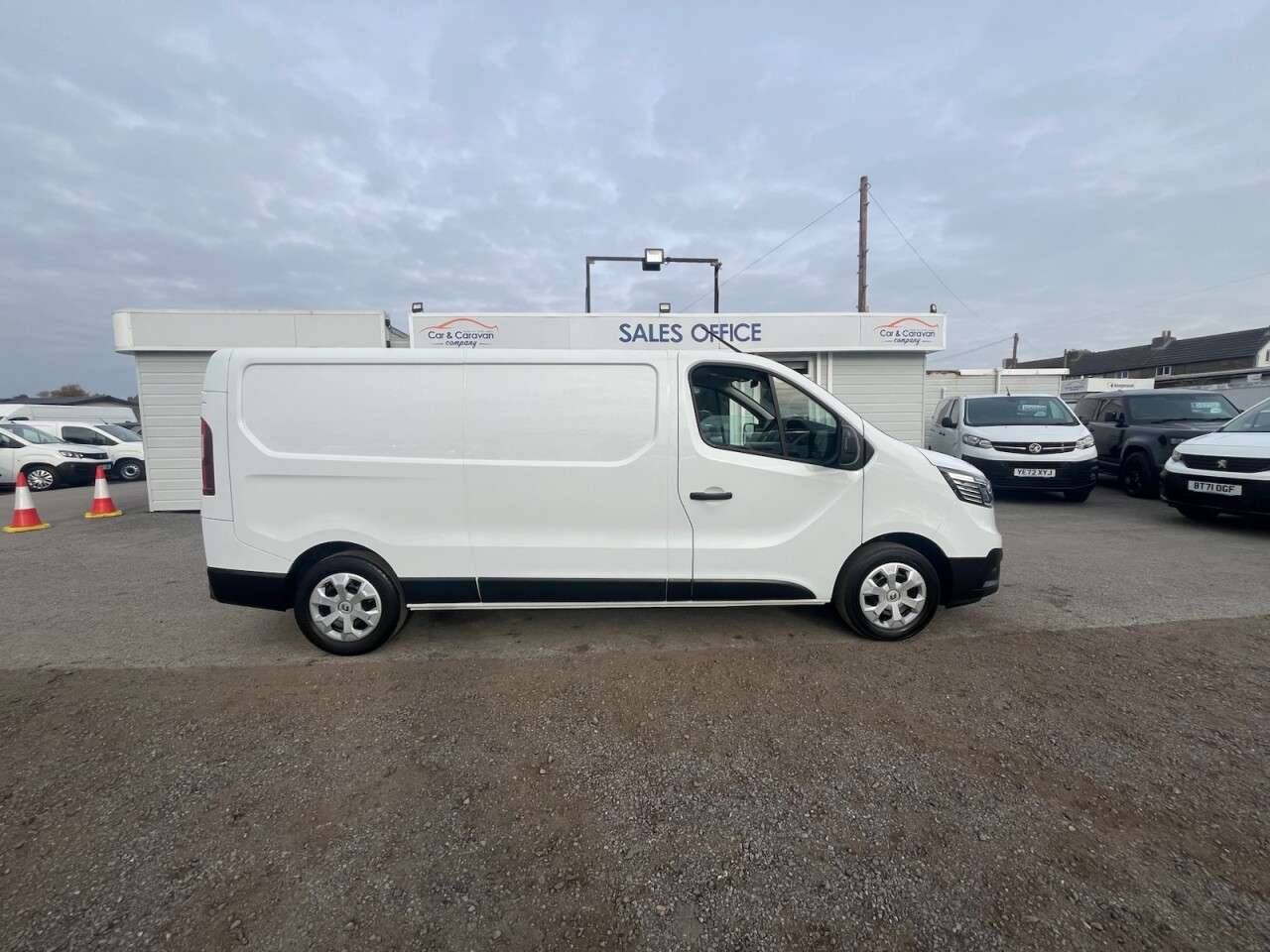 2023 RENAULT TRAFIC 2023 RENAULT TRAFIC