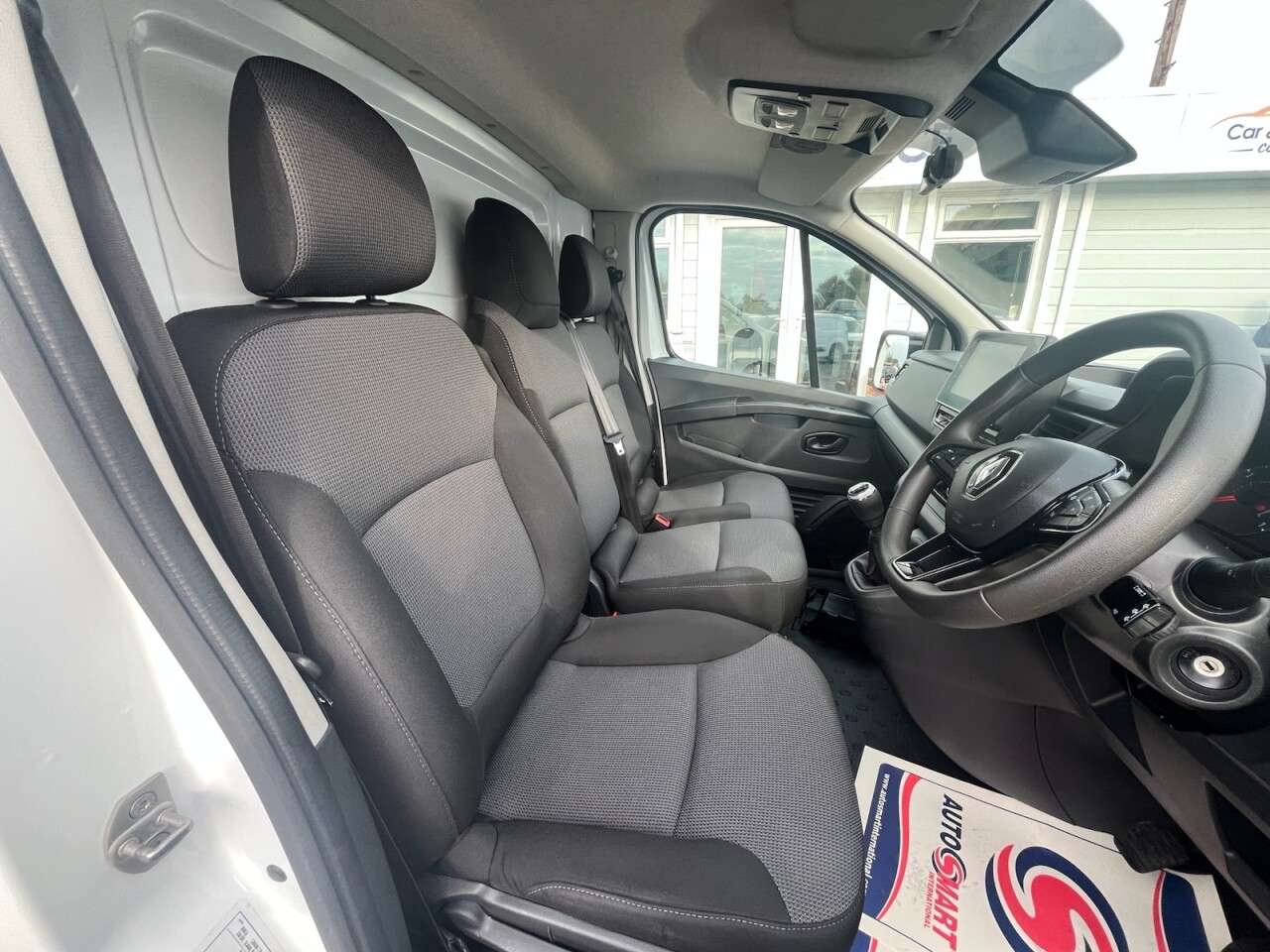 2023 RENAULT TRAFIC 2023 RENAULT TRAFIC