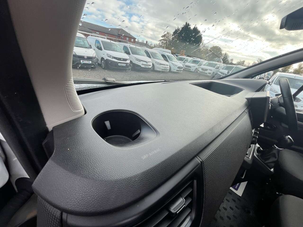 2022 RENAULT TRAFIC 2022 RENAULT TRAFIC