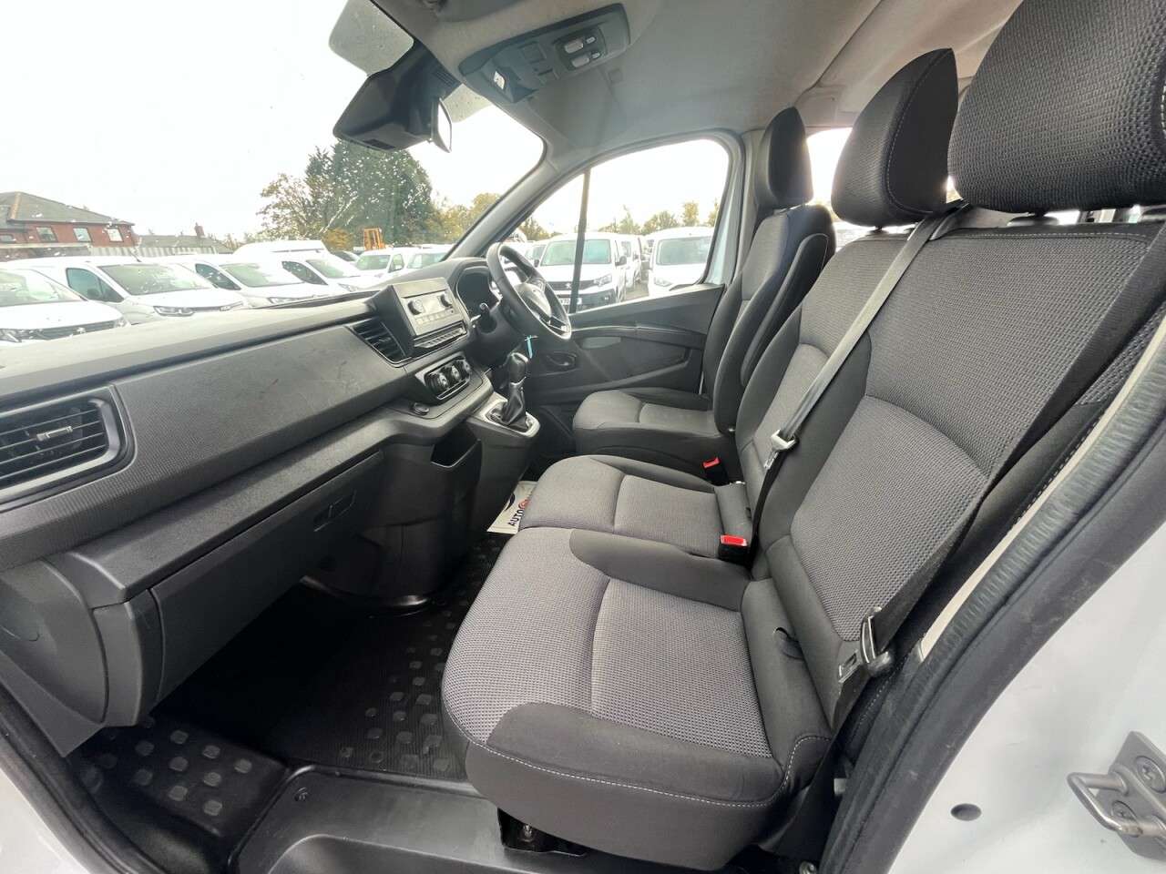 2022 RENAULT TRAFIC 2022 RENAULT TRAFIC