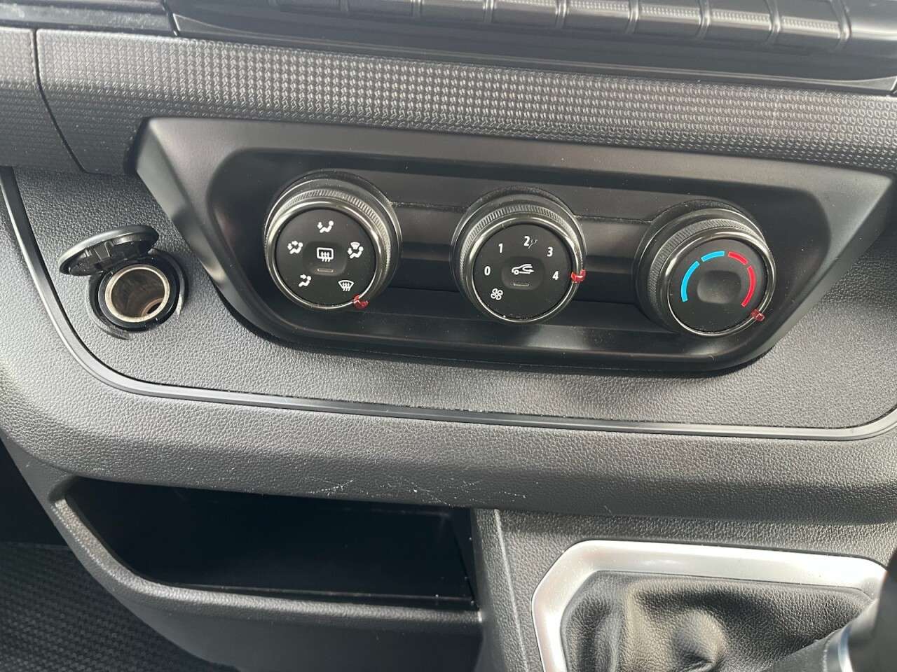 2022 RENAULT TRAFIC 2022 RENAULT TRAFIC