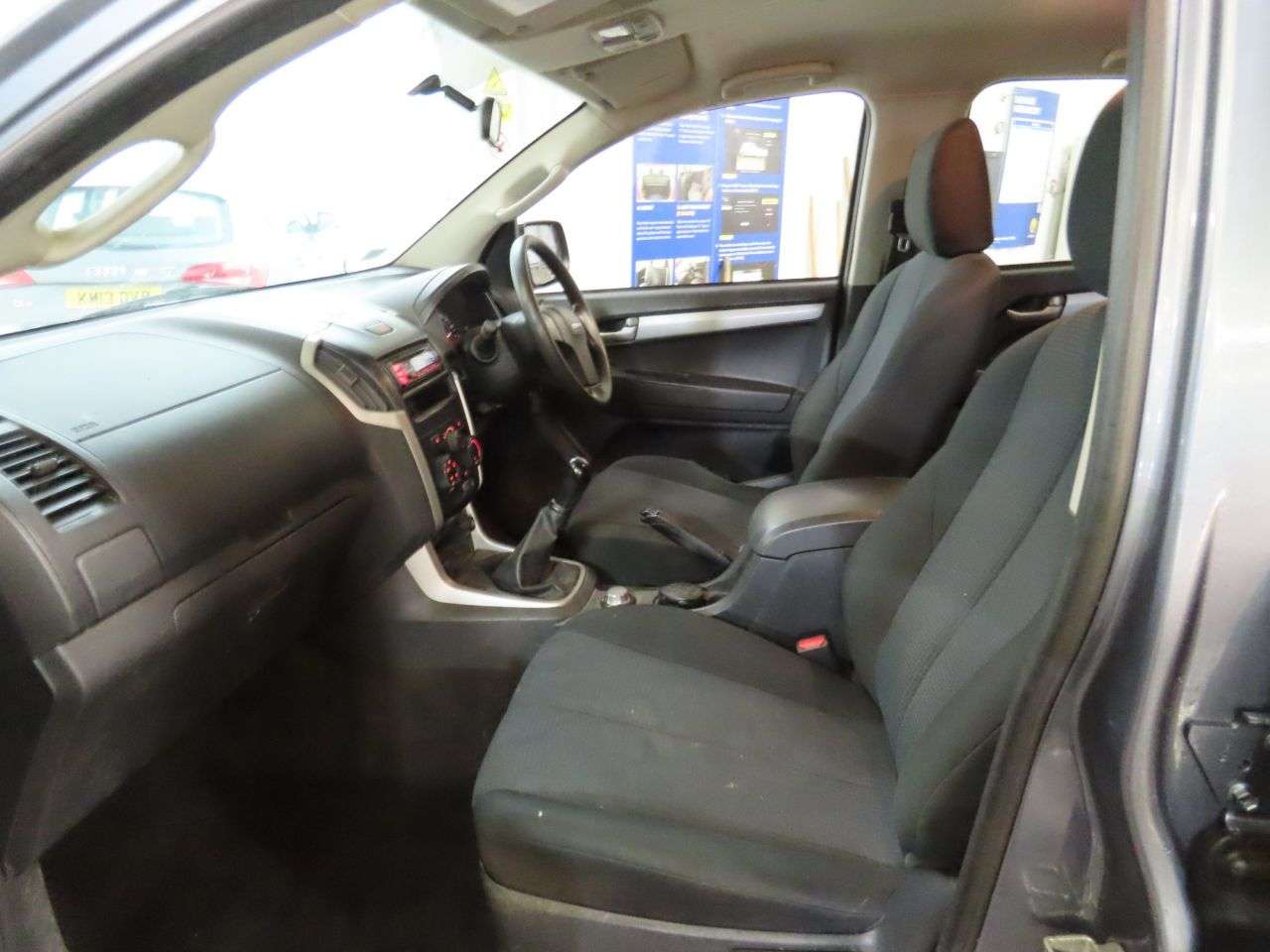 2015 ISUZU D-MAX 2015 ISUZU D-MAX