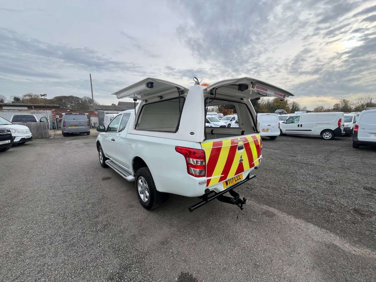 2017 MITSUBISHI L200 2017 MITSUBISHI L200