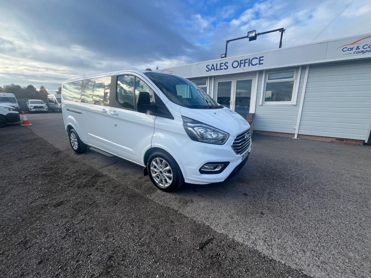 Check out this Ford Tourneo Custom 2022 Diesel Automatic