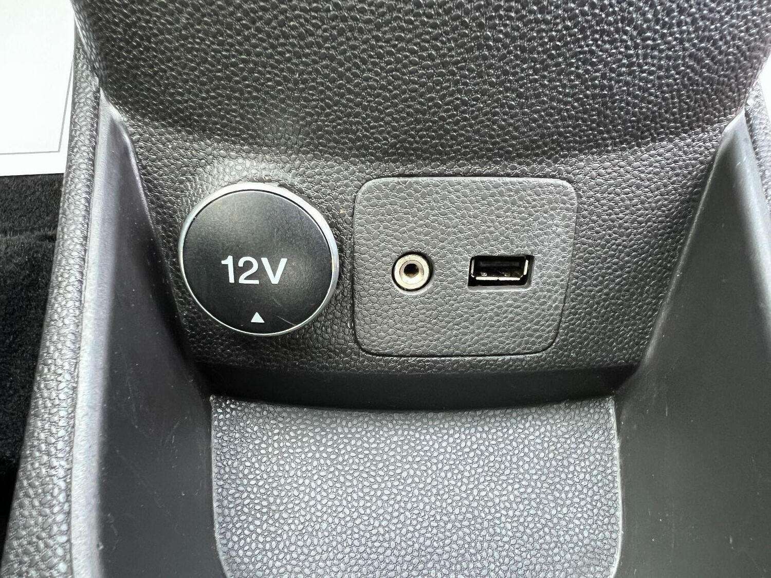 2013 FORD FIESTA 2013 FORD FIESTA