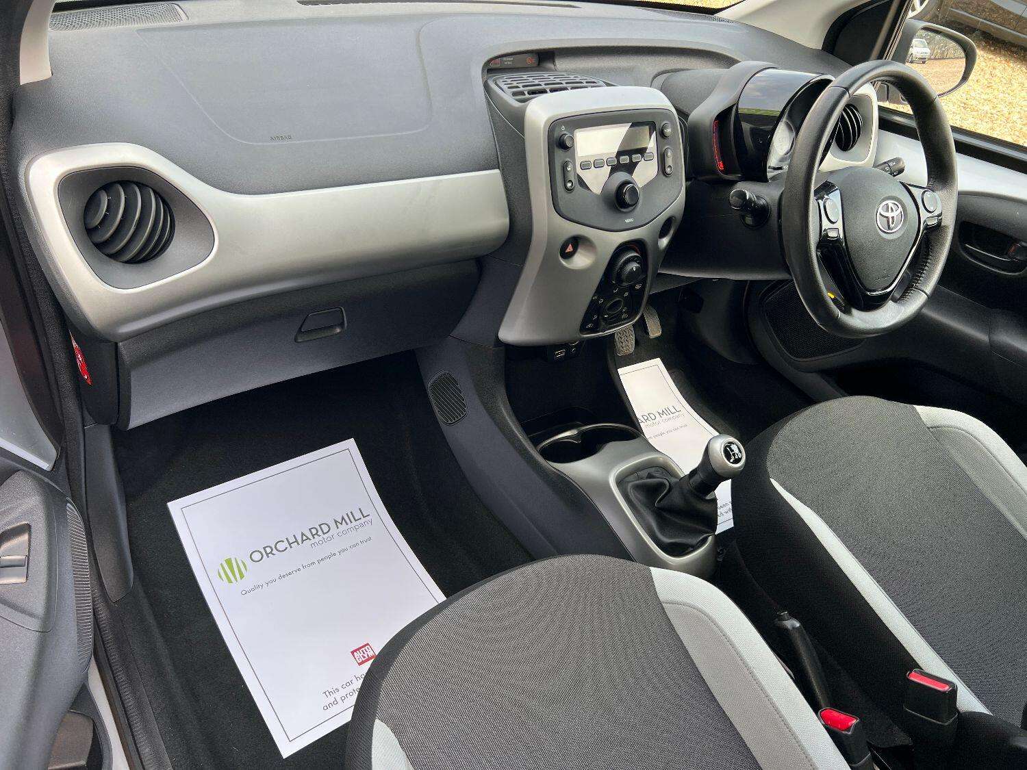 2014 TOYOTA AYGO 2014 TOYOTA AYGO