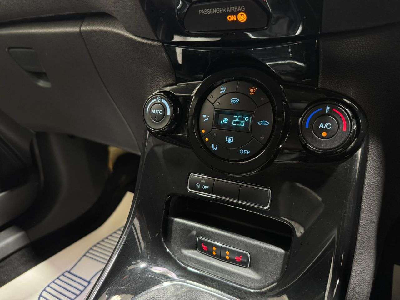 2015 FORD FIESTA 2015 FORD FIESTA