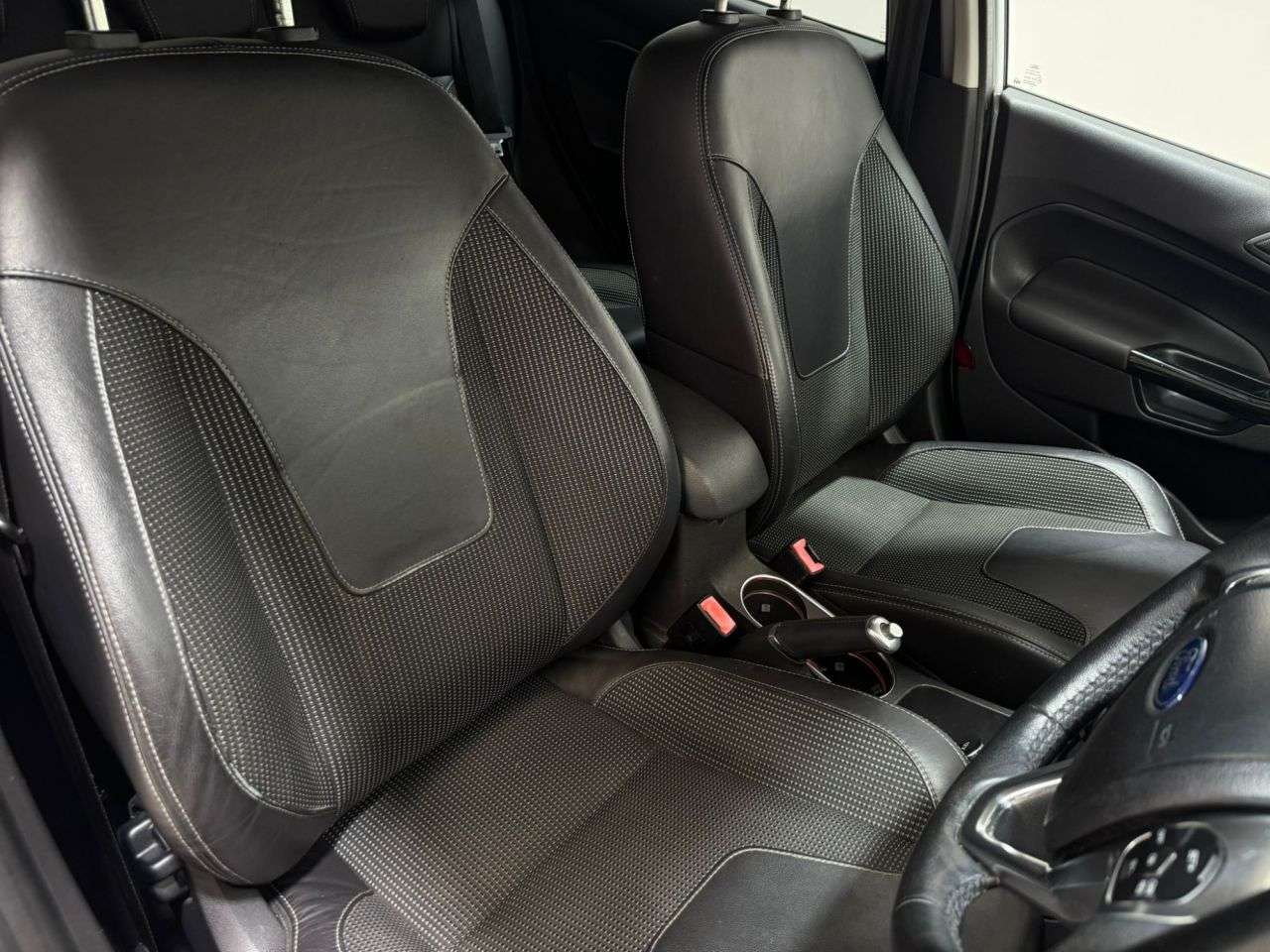 2015 FORD FIESTA 2015 FORD FIESTA