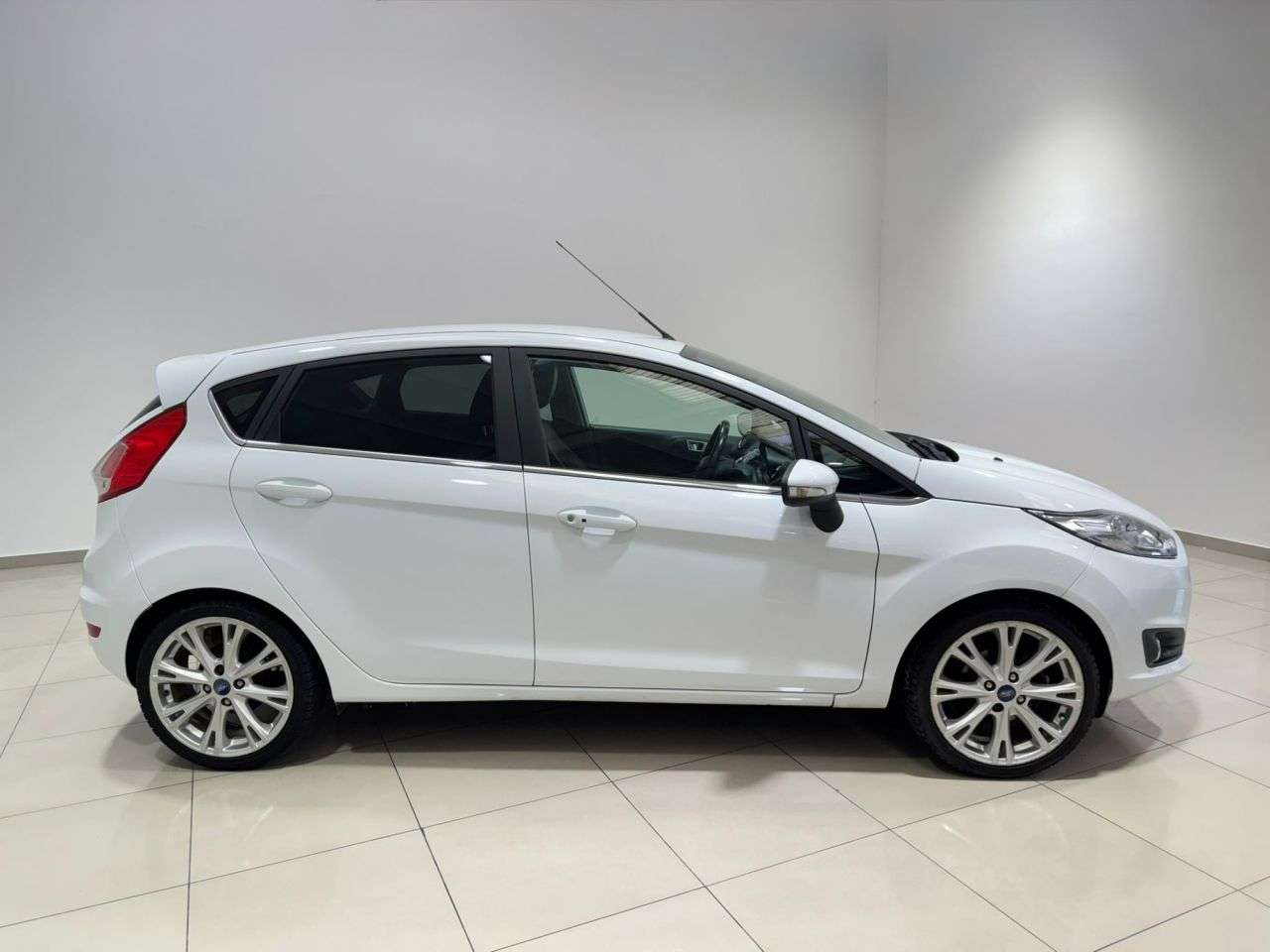 2015 FORD FIESTA 2015 FORD FIESTA