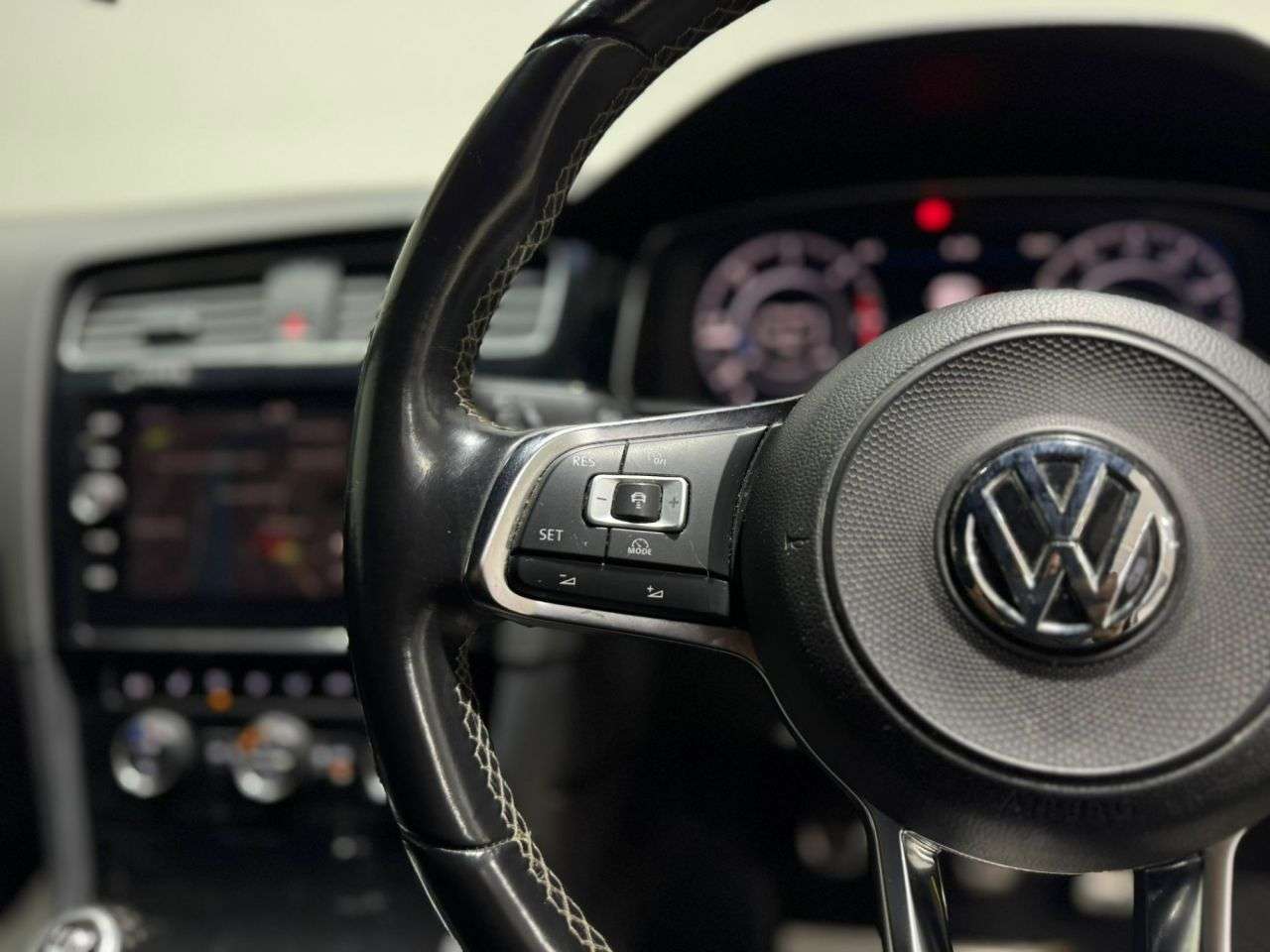 2017 VOLKSWAGEN GOLF 2017 VOLKSWAGEN GOLF