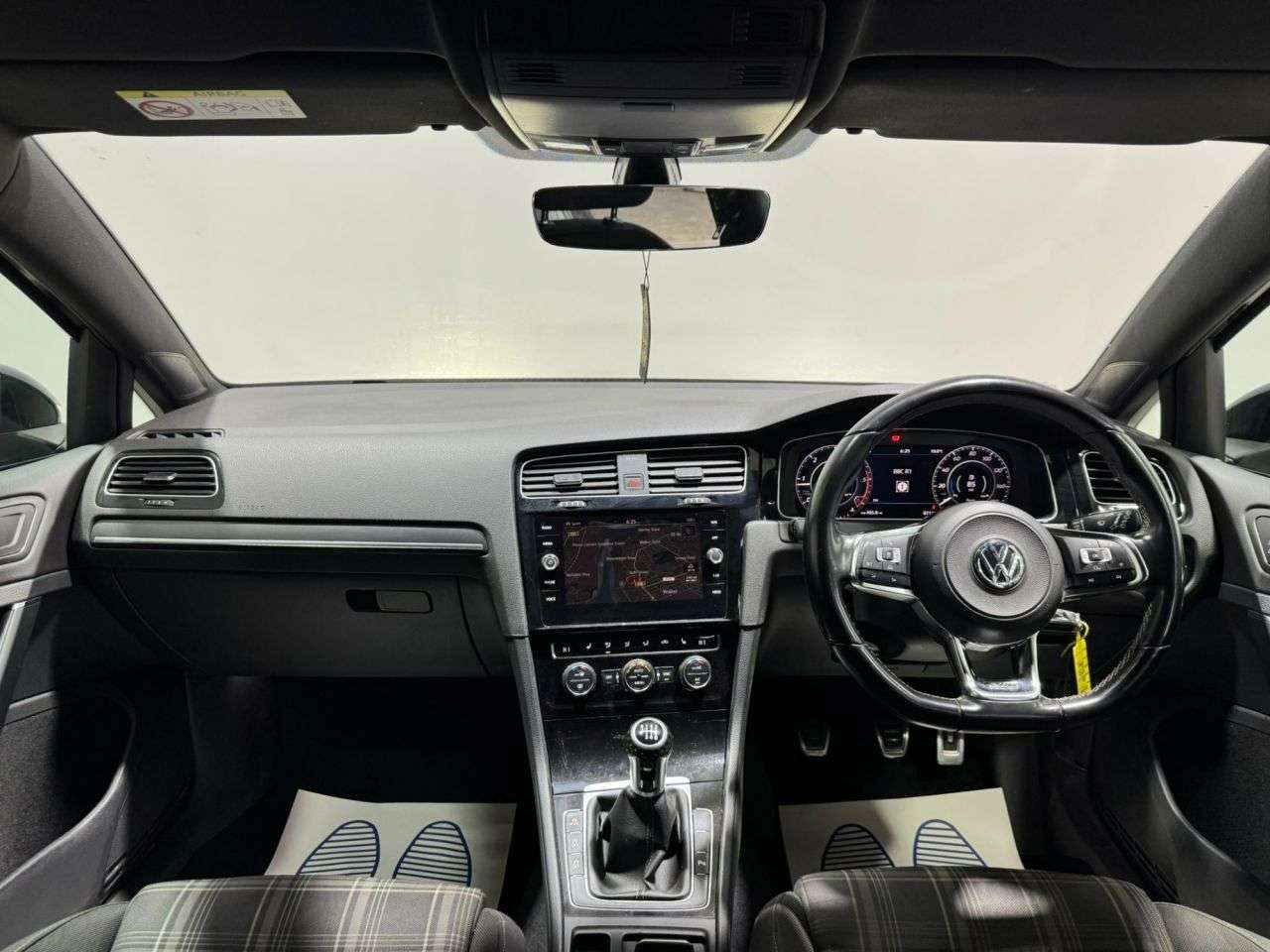 2017 VOLKSWAGEN GOLF 2017 VOLKSWAGEN GOLF