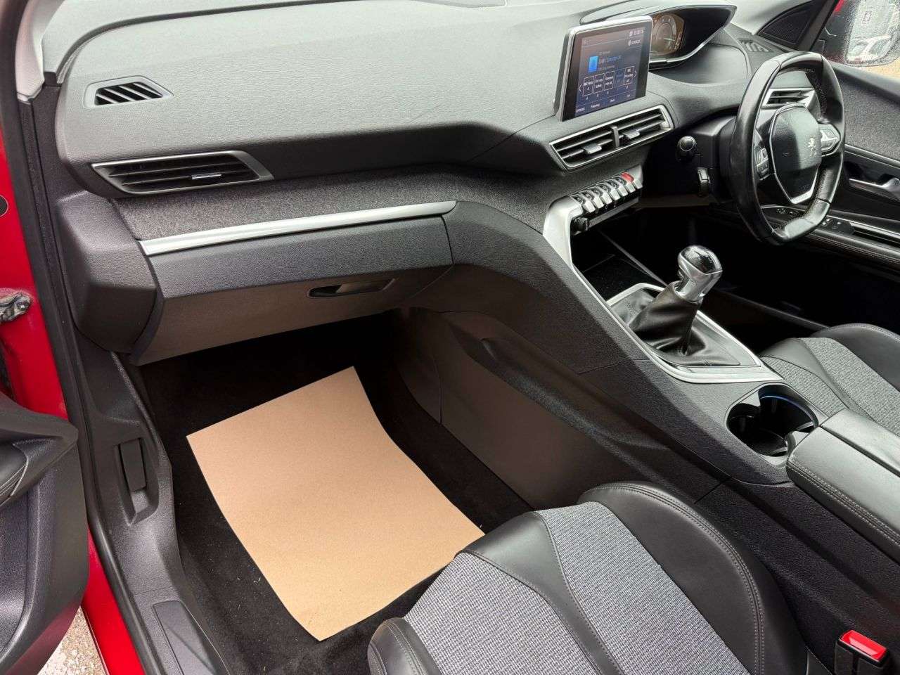 2018 PEUGEOT 3008 2018 PEUGEOT 3008