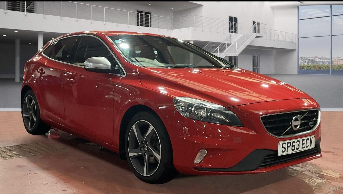 Check out this Volvo V40 2013 Diesel Manual