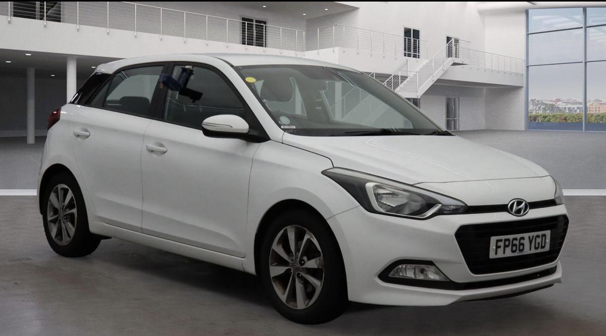Check out this Hyundai I20 2016 Petrol Manual